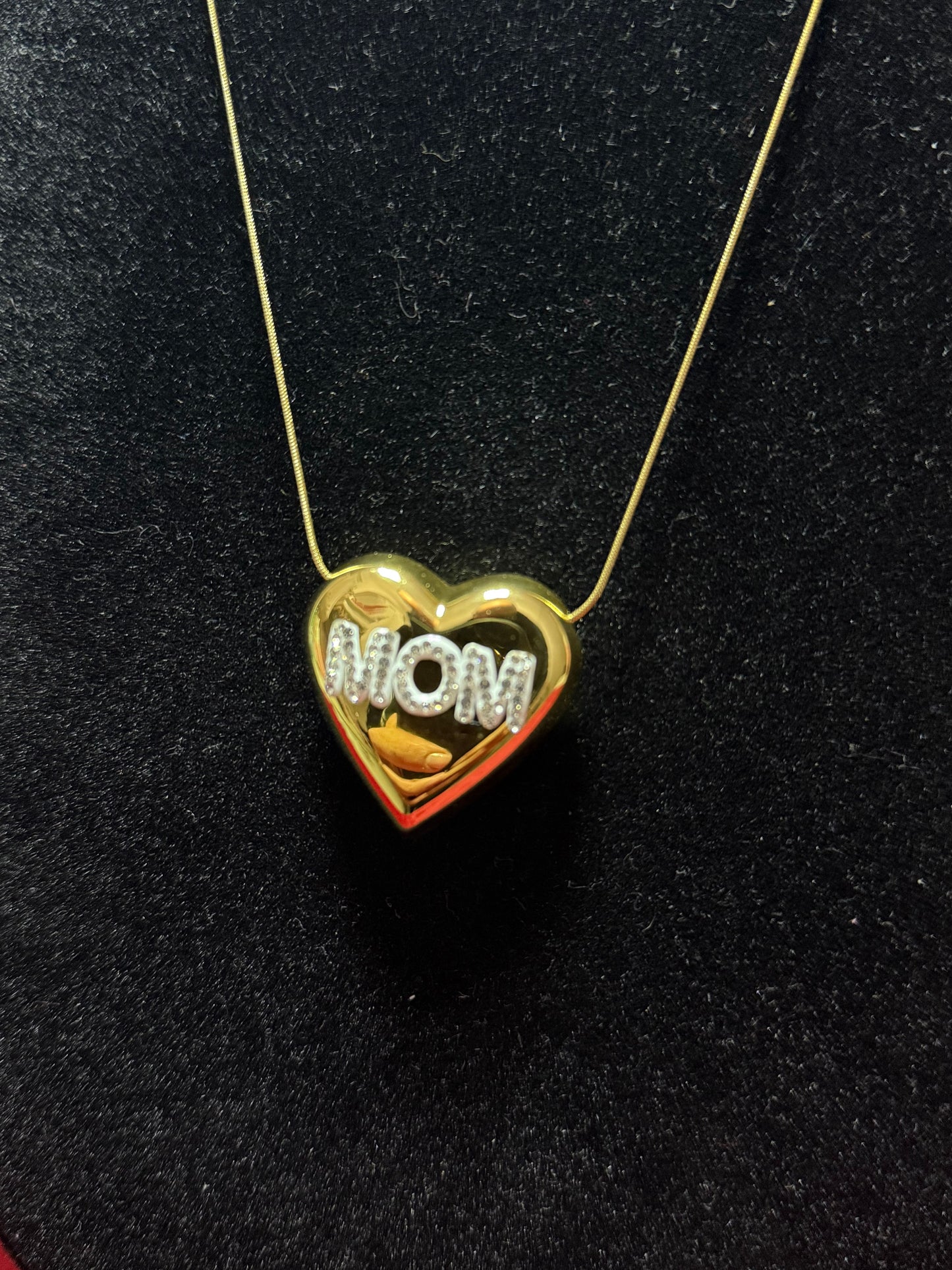 collana-cuori-e-corni-rossi